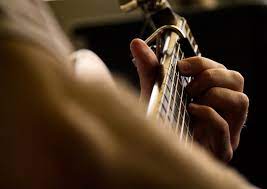 Flamenco and Latin Guitar Lessons for Passionate Players